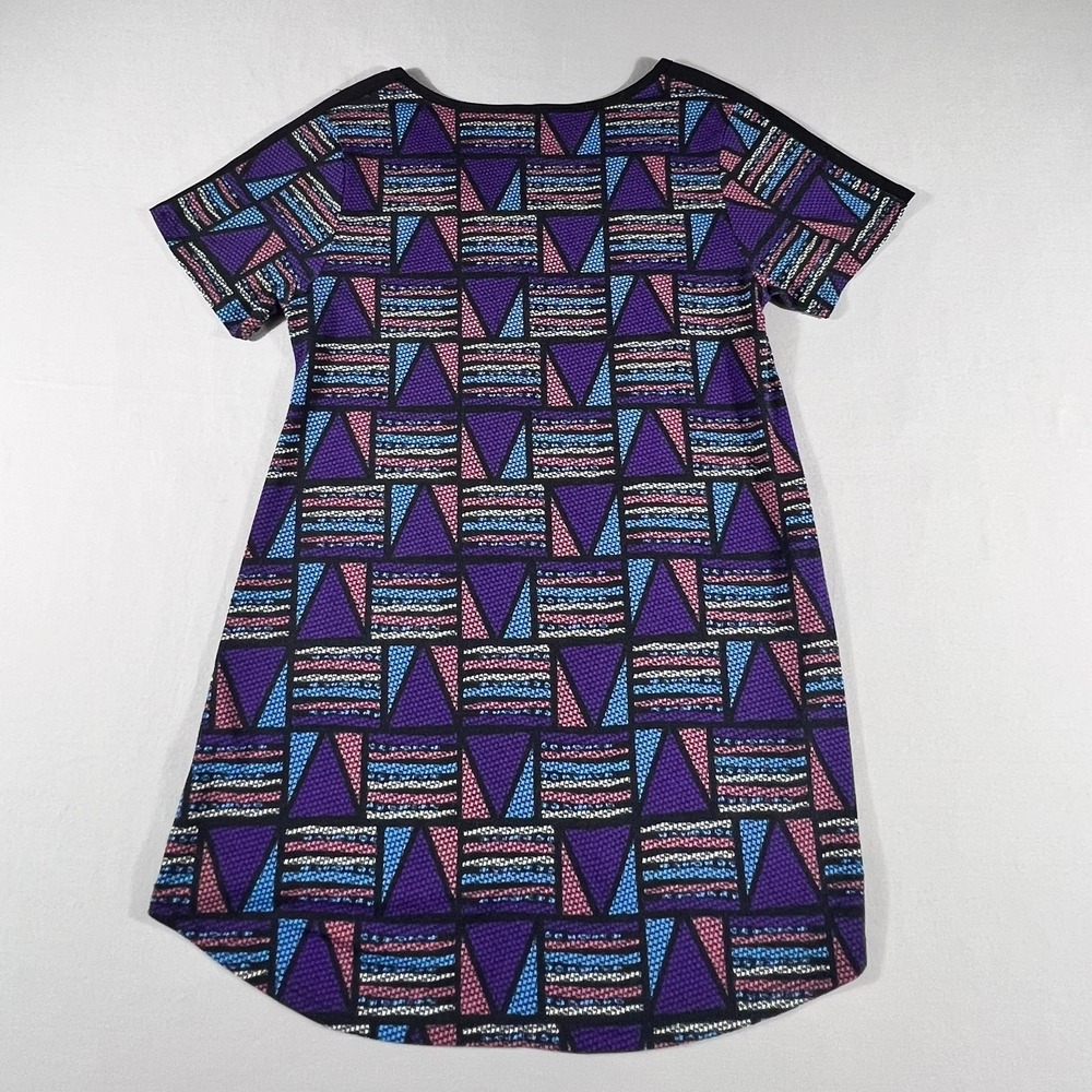 LuLaRoe Perfect T Tunic Top Womens XS Purple Geometric High Low Short Sleeve - Picture 6 of 10
